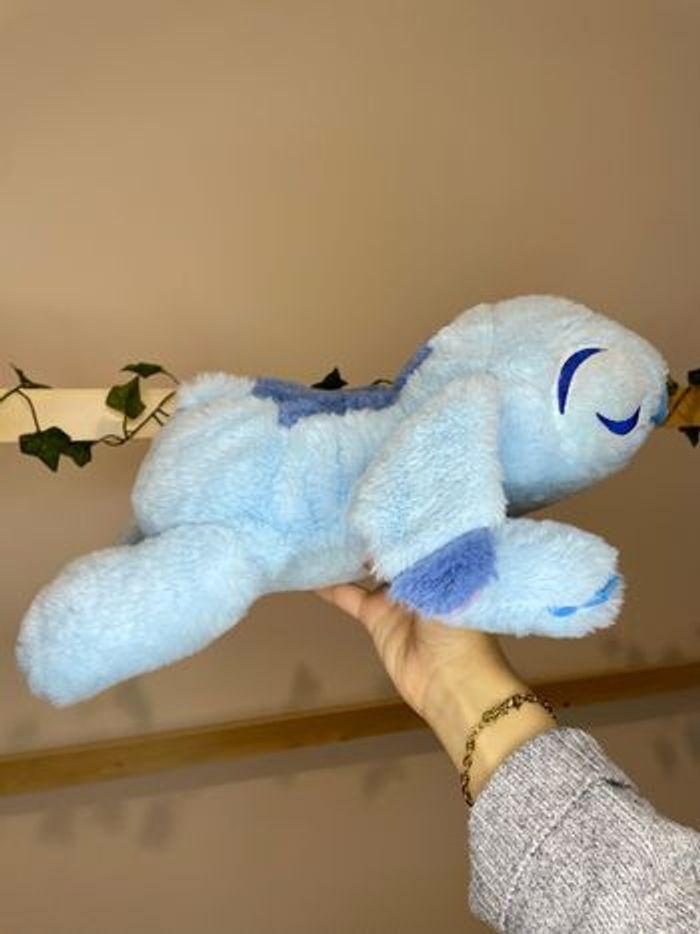 Peluche Disney Stitch endormi - photo numéro 5