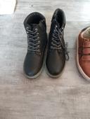 Lot deux paires de chaussures taille 35