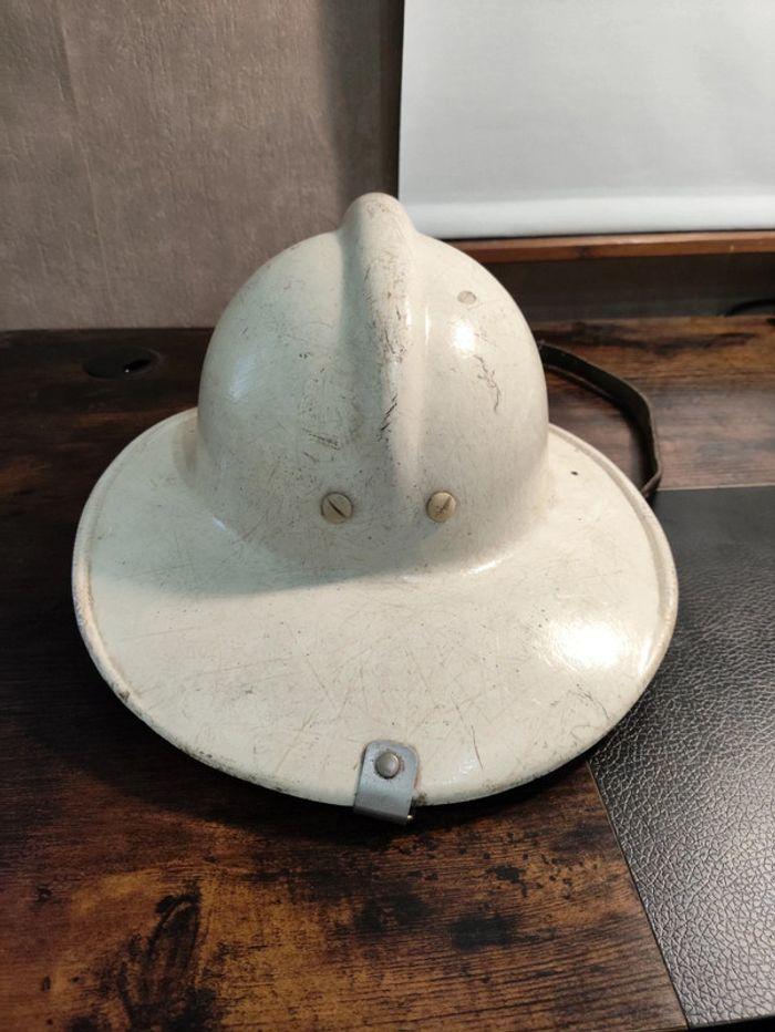 Ancien casque de pompier Schuberth - photo numéro 4