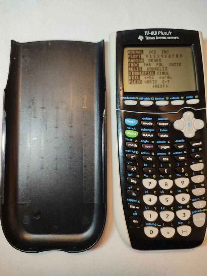 TI 83 PLUS.FR calculatrice graphique - photo numéro 1