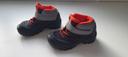 Chaussures Quechua neuve taille 24