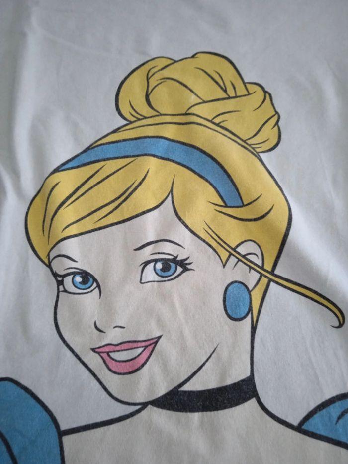 Un t-shirt Disney 10 ans - photo numéro 2