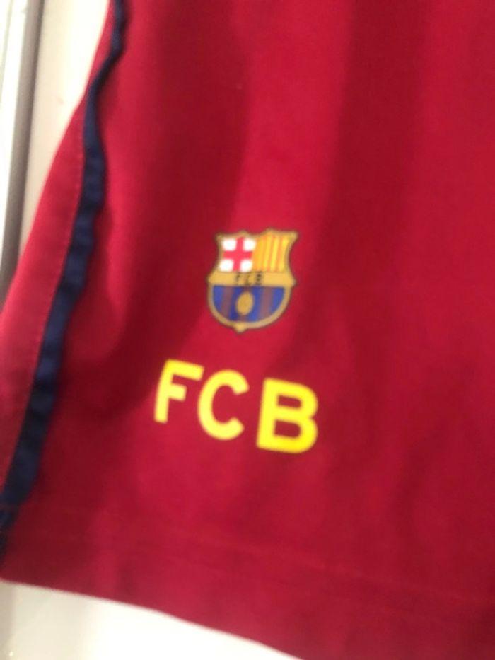 Short FCB . 12 ans - photo numéro 2