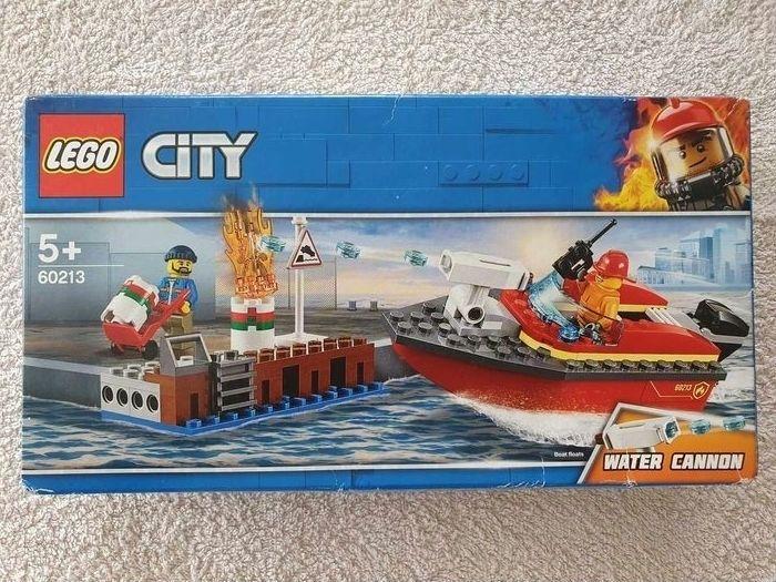 Lego City - L'incendie sur le quai - 60213 - ok - photo numéro 1