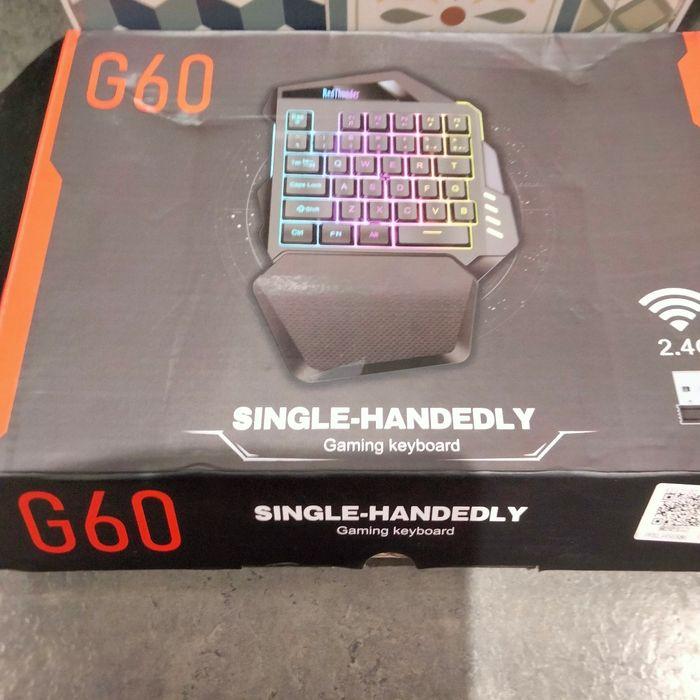 Single handedly gaming keyboard - photo numéro 3