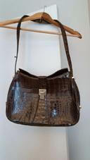 Sac bandoulière vintage marron cuir marque Guy Laroche