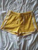 Short jaune