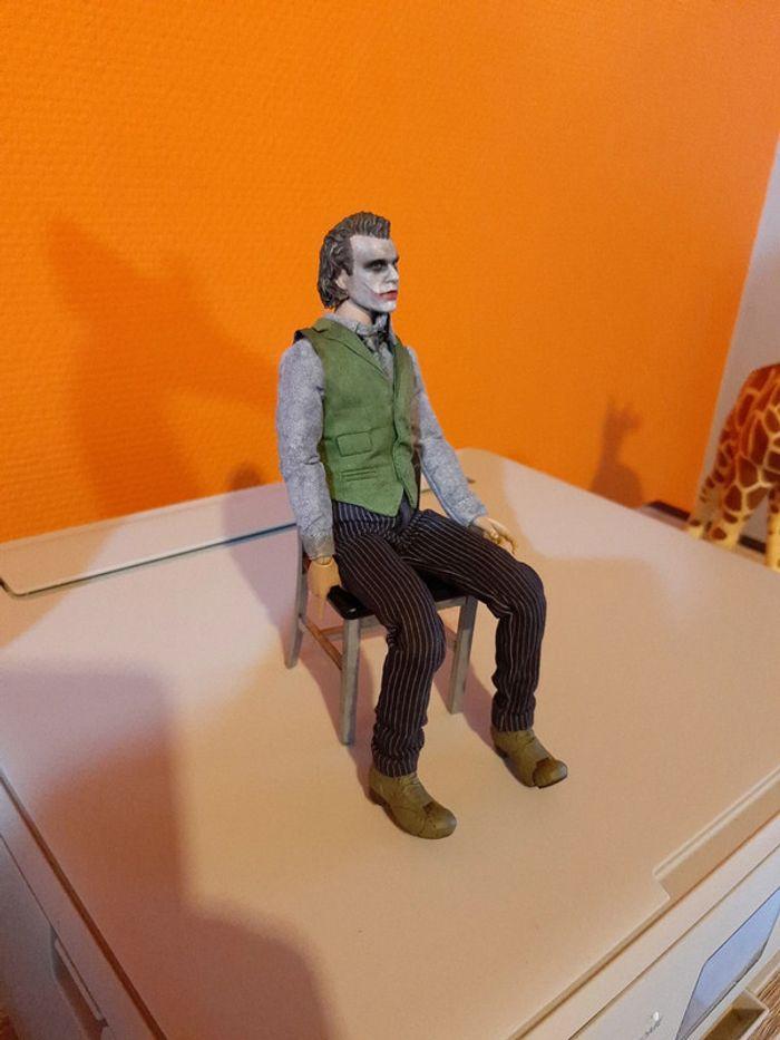 The joker deluxe dark night DC comics - photo numéro 6