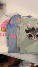 Lot t shirt H&M bon état 2/4 ans