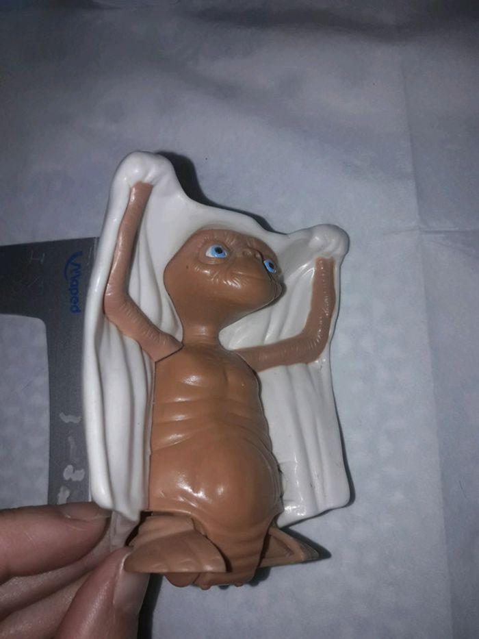 figurine  E T et ET E.T. l extraterrestre - photo numéro 2