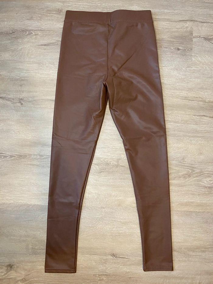 Lot de 2 leggings style similicuir noir et marron taille M Monday Premium - photo numéro 13