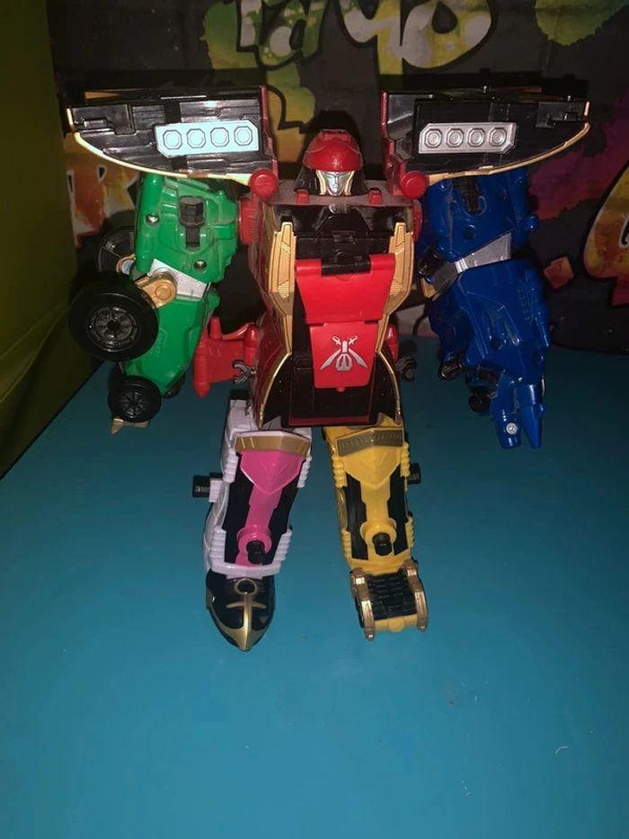 Power ranger DX Megazord Légendaire - photo numéro 9