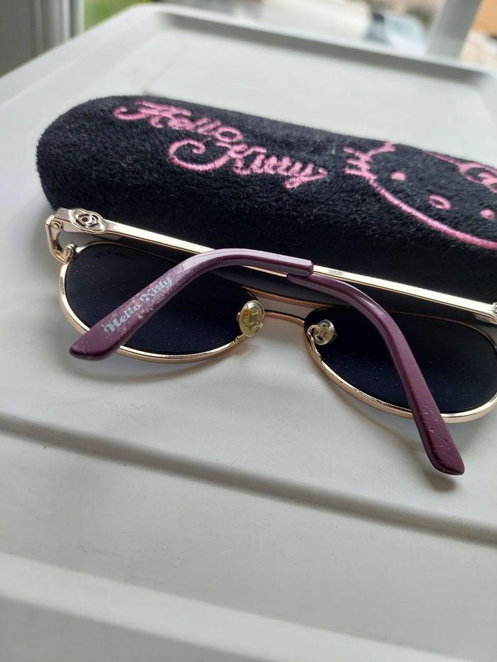 Lunettes de soleil Hello Kitty aviateur + étui velours noir BE 🕶 - photo numéro 4