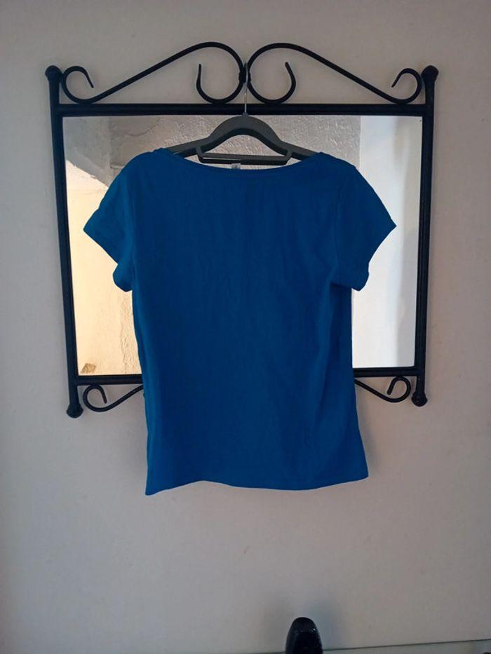 T-shirt bleu - photo numéro 4