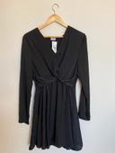 Robe noire neuve