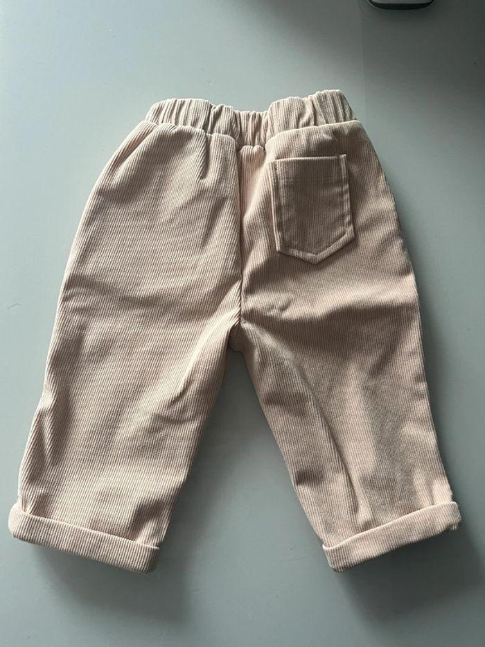 Pantalon velour beige kiabi taille 9 mois - photo numéro 2