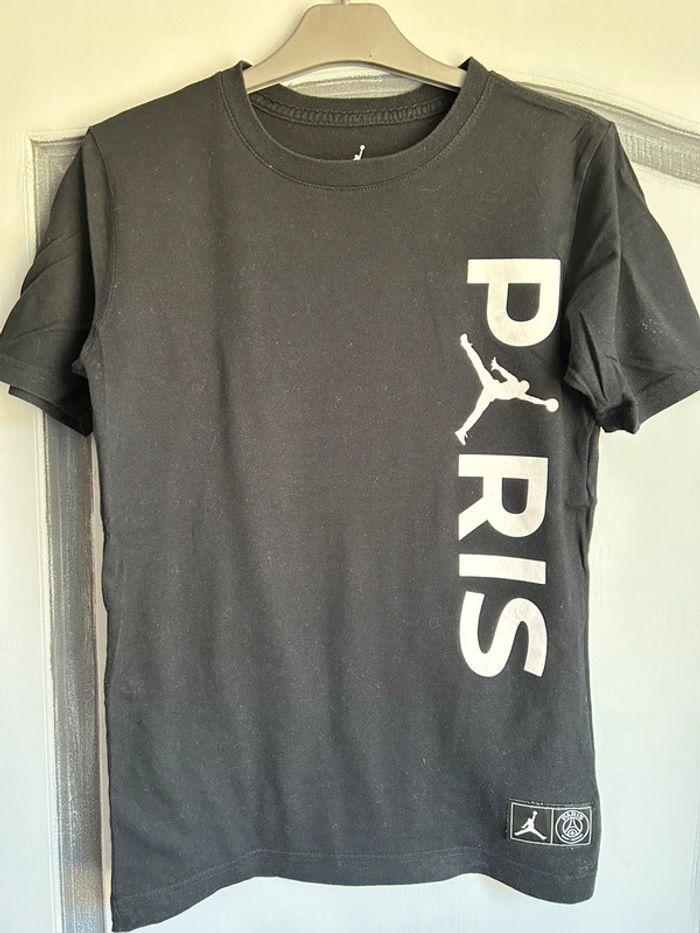 T shirt Jordan PSG 13 ans - photo numéro 1