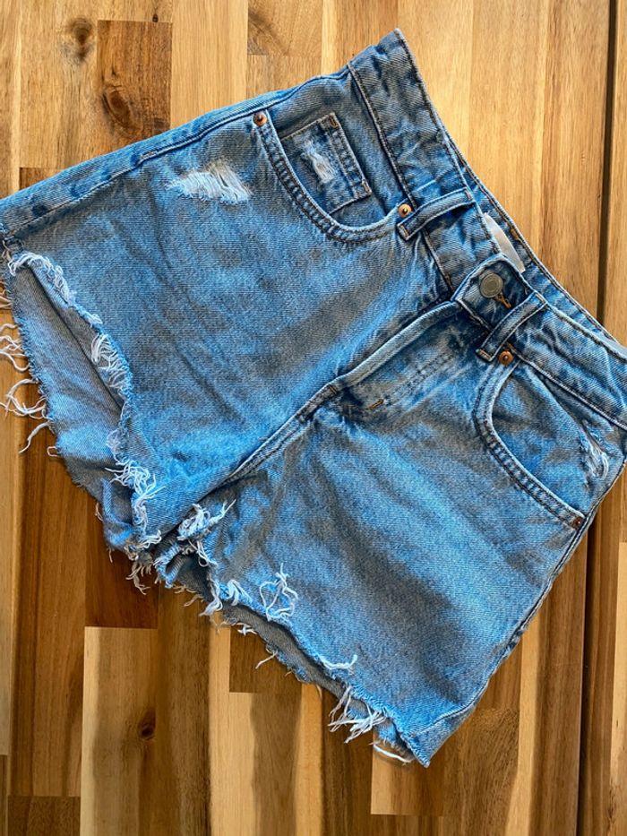 Mini short taille haute en jean taille 34 - photo numéro 2