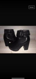 Chaussures bottines boots femme p37