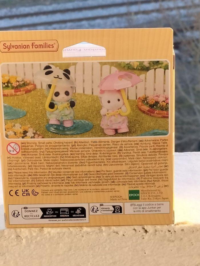 Sylvanian famille le duo des bébés en habits de pluie - photo numéro 3