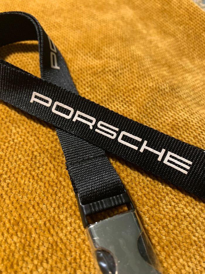 Porte badge/porte clé Porsche - photo numéro 1