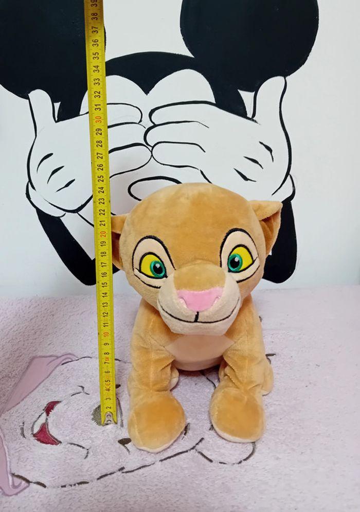 Peluche Nala le roi lion Disney - photo numéro 6