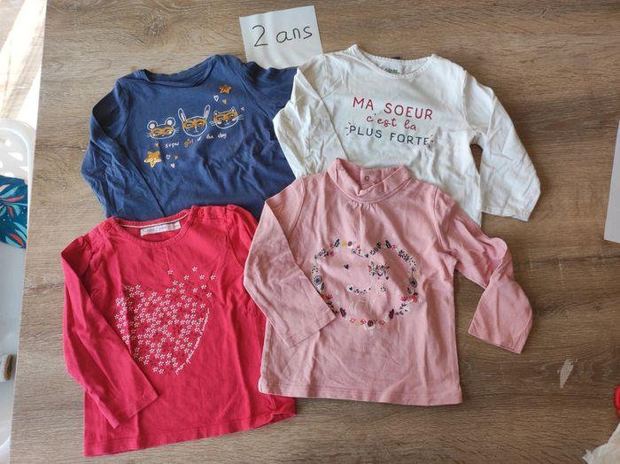 Lot de 4 t-shirts manches longues 2 ans - photo numéro 1