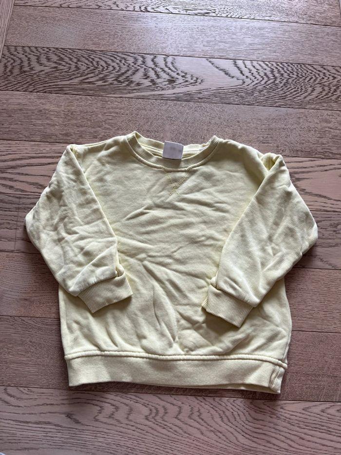 Pull Zara 12/18 mois - photo numéro 1