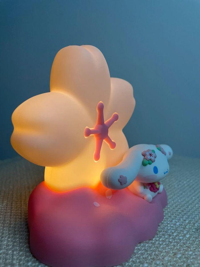 Veilleuse figurine fleur de cerisier sanrio Cinnamoroll - photo numéro 13