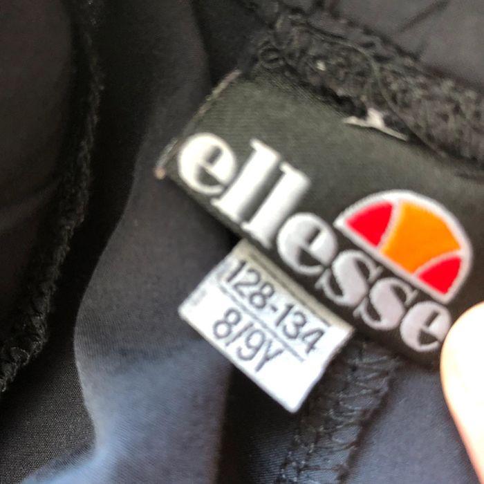 Ensemble Ellesse fille taille 8-9 ans très bon état - photo numéro 9