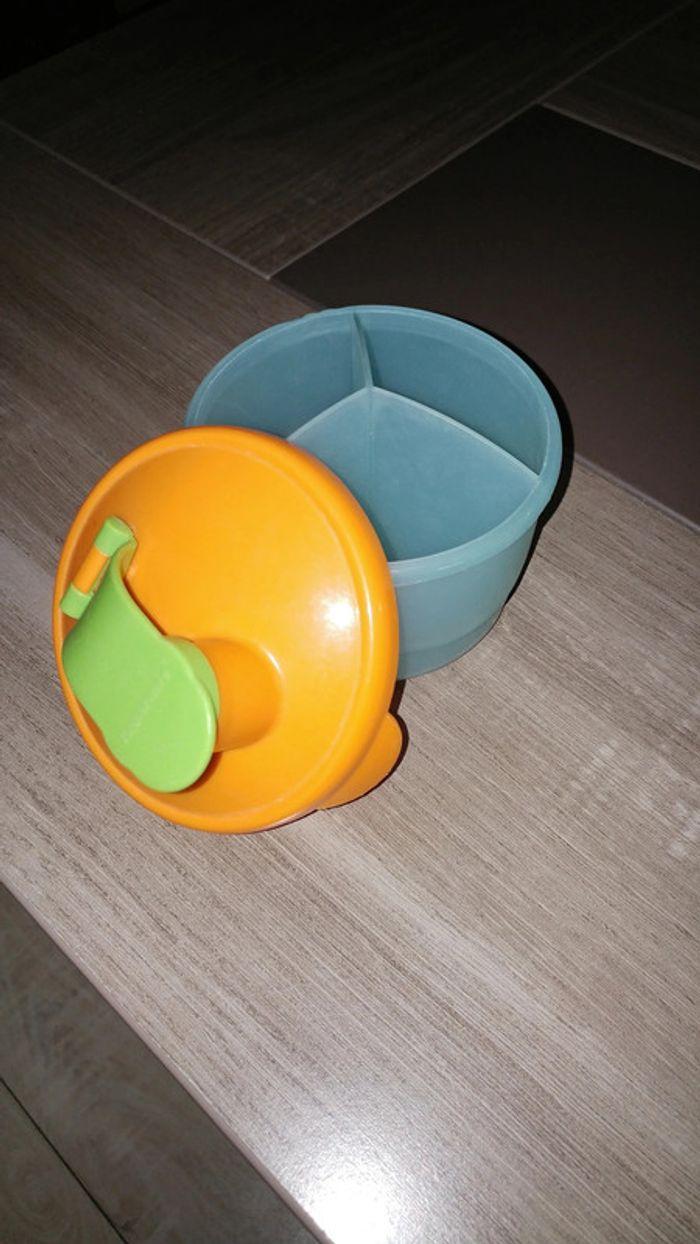 Tupperware boîte doseuse lait en poudre