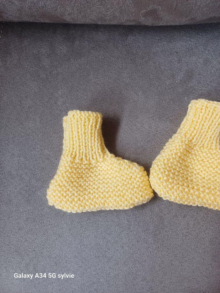 Ensemble brassière chaussons bonnet tricot - photo numéro 5