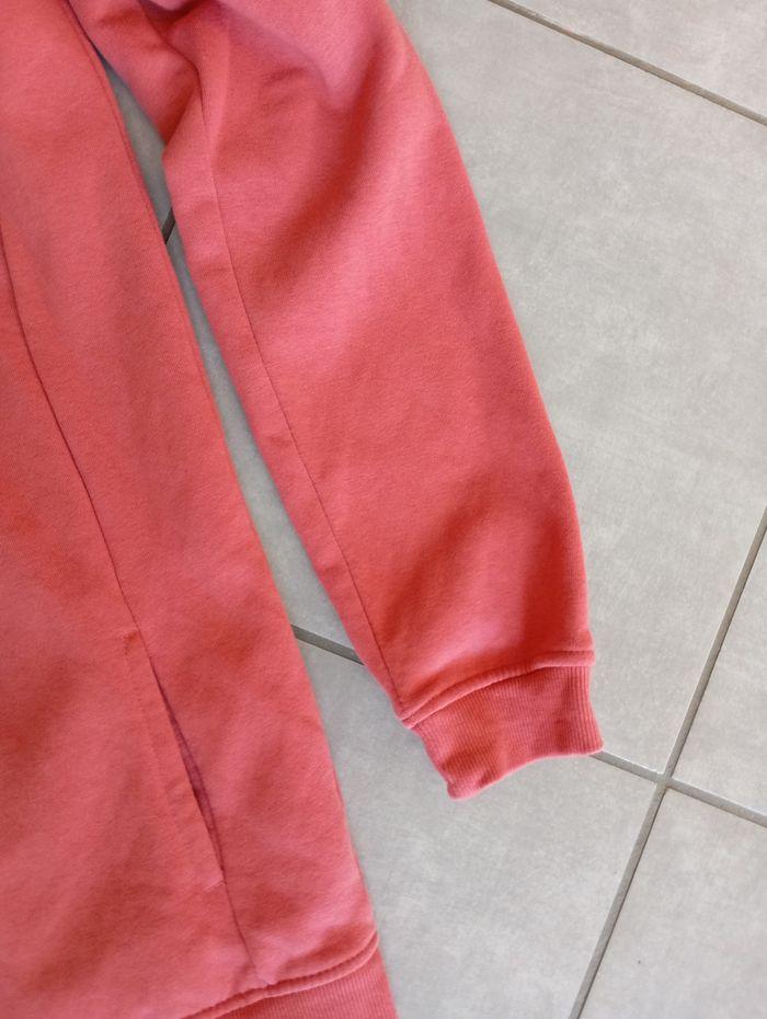 Comme neuf gilet long XS  rose corail zippé c apuche - photo numéro 3