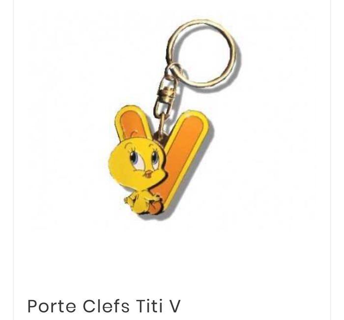 Porte clé titi lettre V