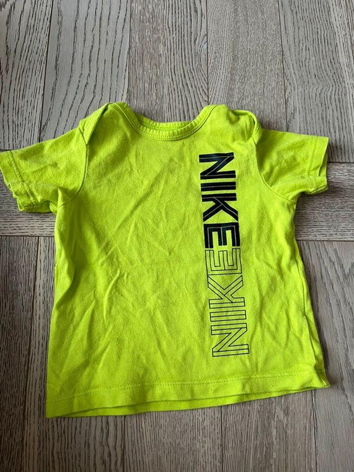 Tee-shirt nike 6/9 mois - photo numéro 1