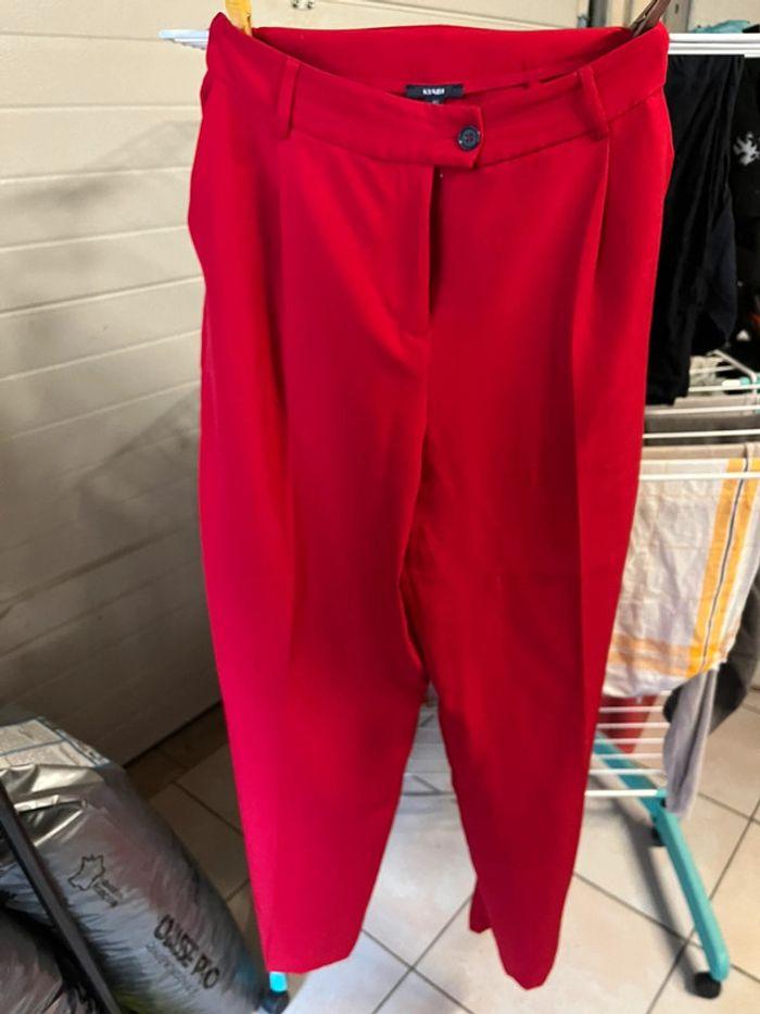 Pantalon rouge - photo numéro 2