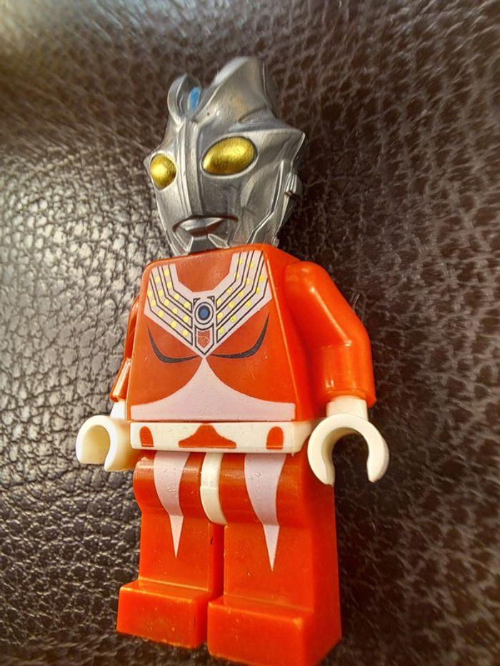 Figurine Lego compatible Ultraman - photo numéro 3