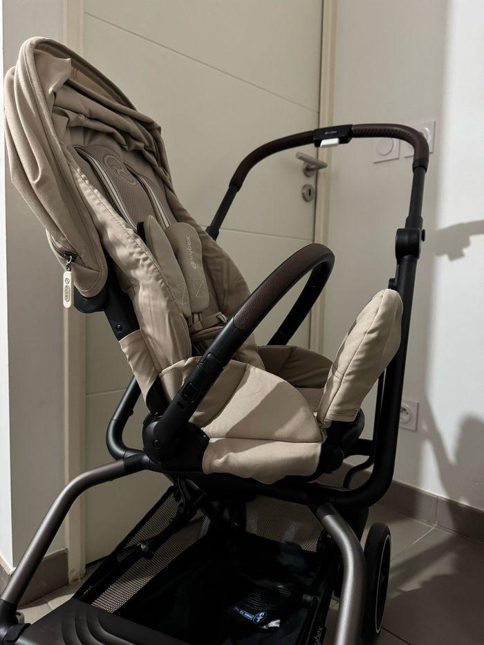 Cybex Eezy S Twist+2 - NEUVE - photo numéro 4