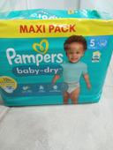 1 maxi pack couches pampers T5