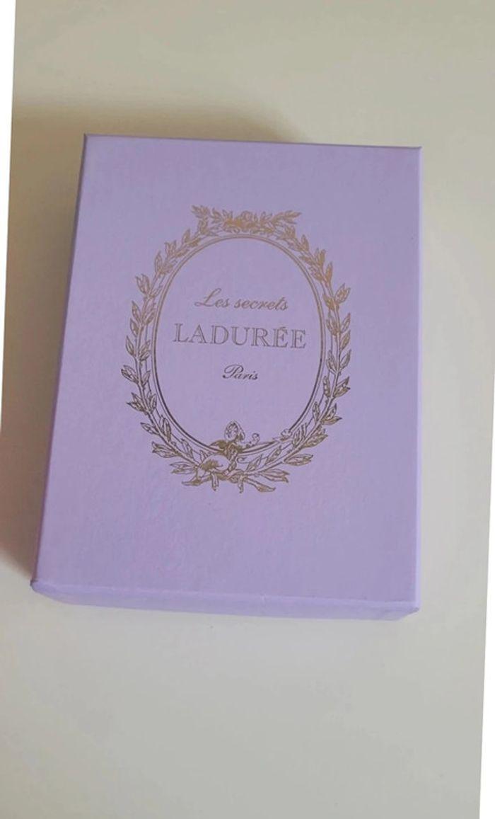 Porte clé Laduree - photo numéro 2