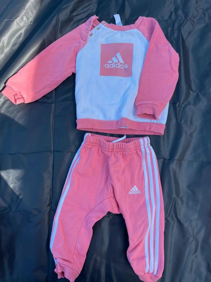 Ensemble adidas rose et blanc fille 9/12 mois - photo numéro 1