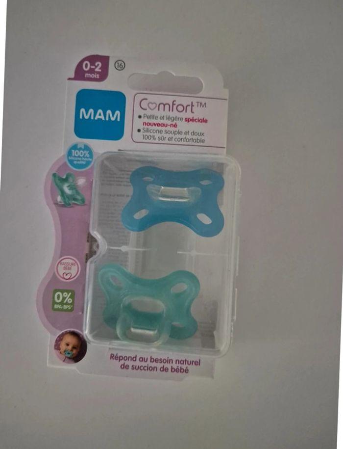 MAM Lot de 2 Sucette 100 % Silicone Idéal pour les nouveau-nés avec étui de tétine 0-2 mois bleu - photo numéro 1