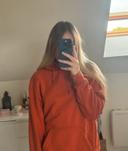 pull à capuche orange bizzbee