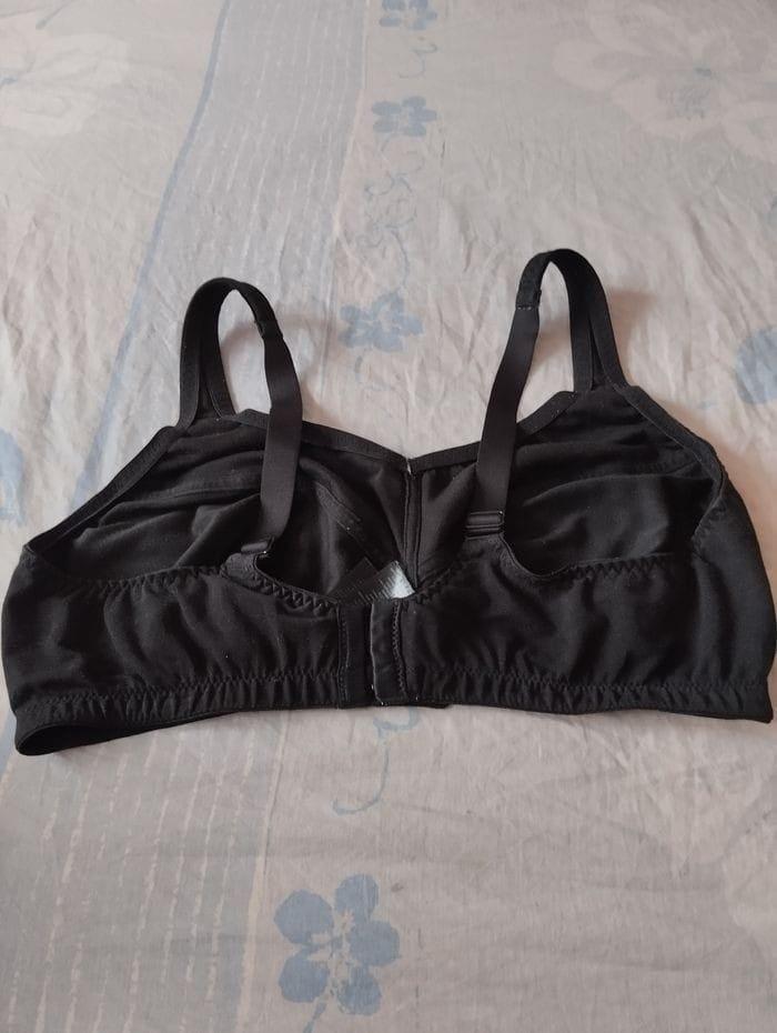 Soutien gorge taille 100D très bon état - photo numéro 2