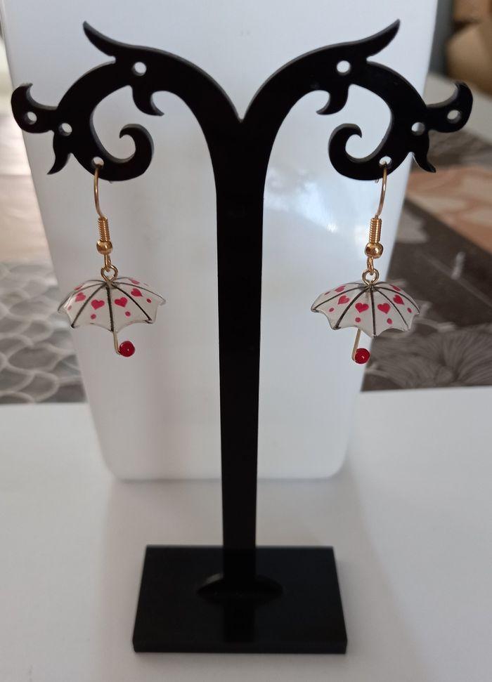 Boucles d'oreilles petit parapluie coeur rouge - photo numéro 1