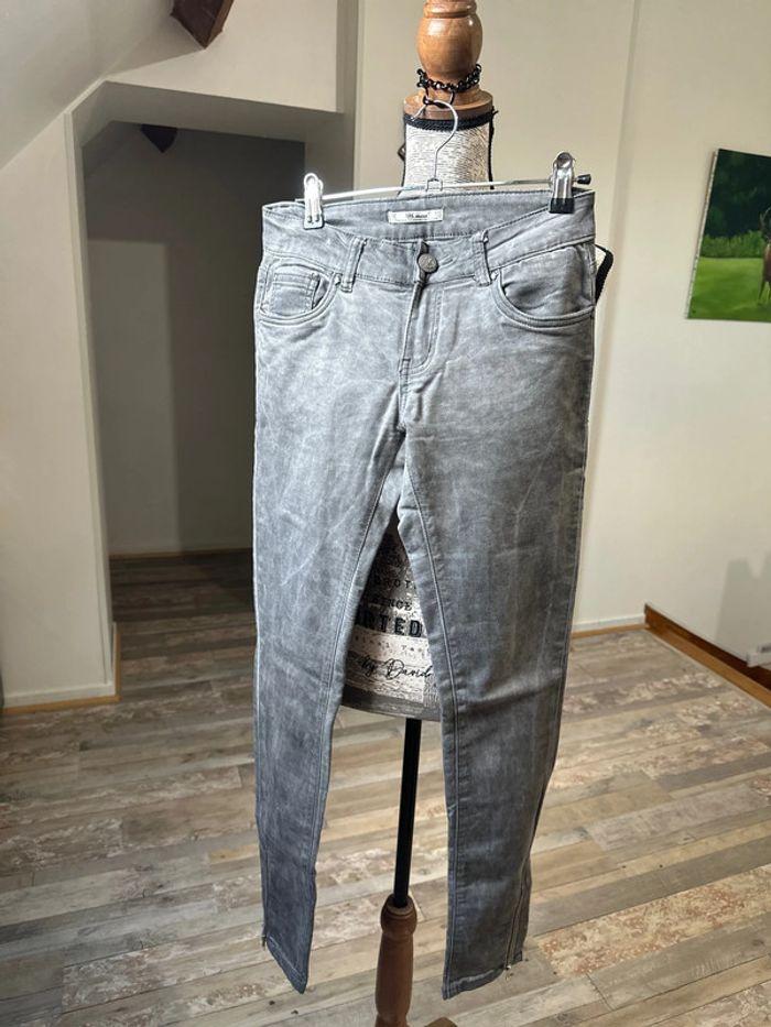 Pantalon gris - photo numéro 1