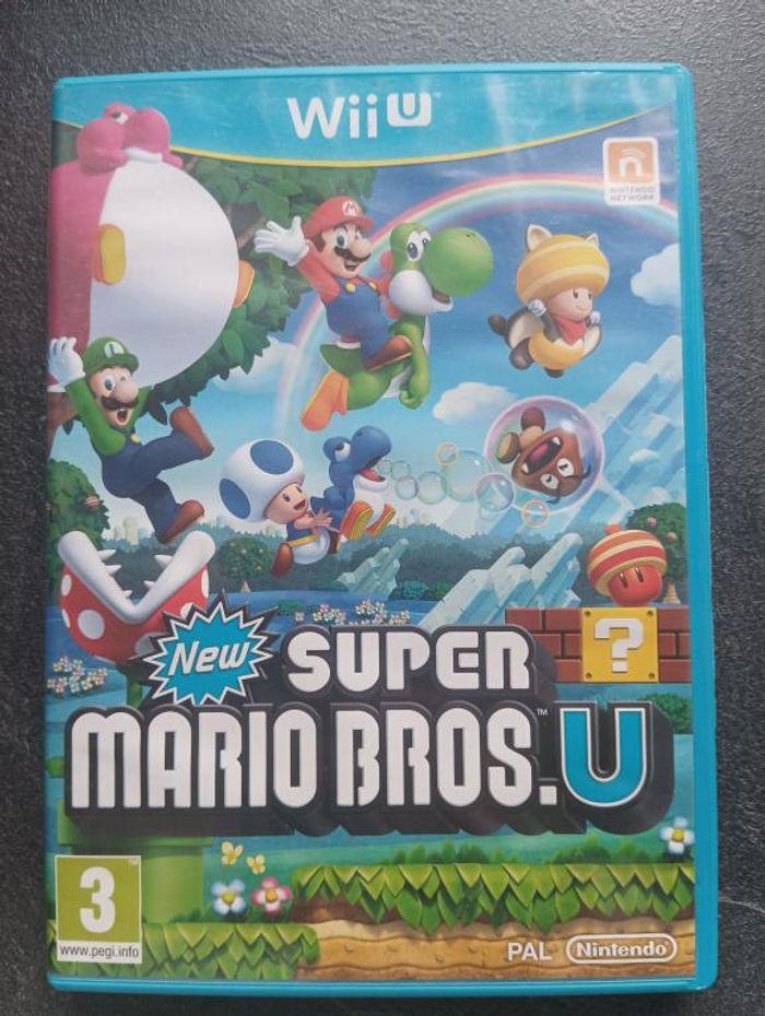 Nintendo - WiiU - New super Mario Bros.U - photo numéro 1