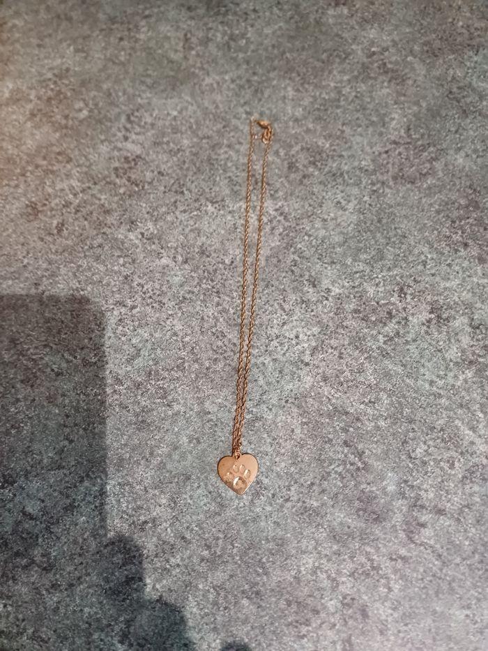 Collier cœur patte de chien