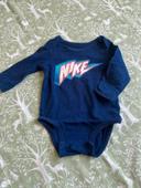 Bodies Nike 6M