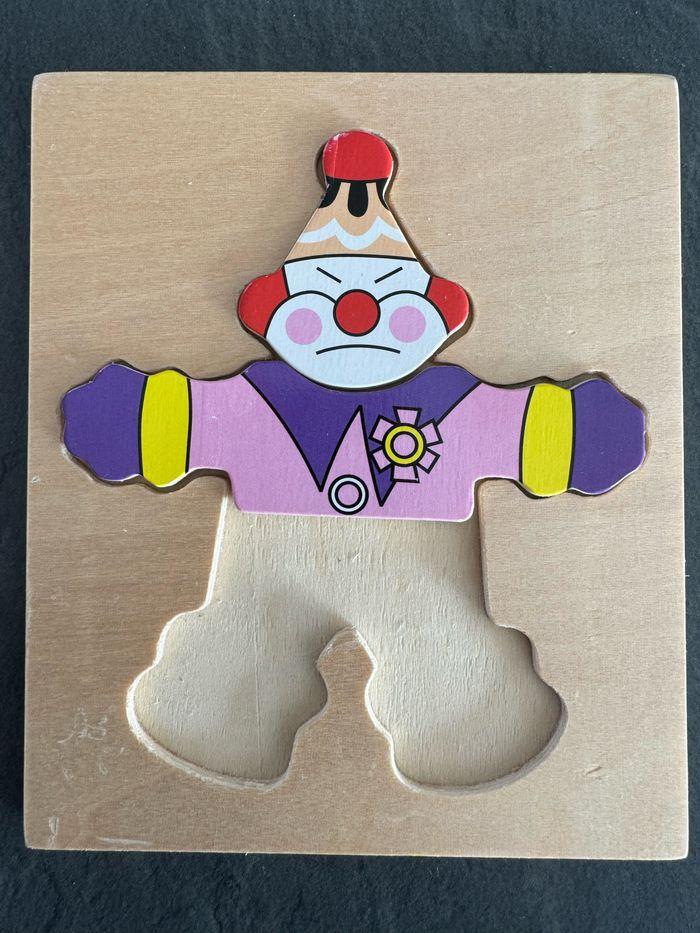 Puzzle en bois clown + boîte - photo numéro 3